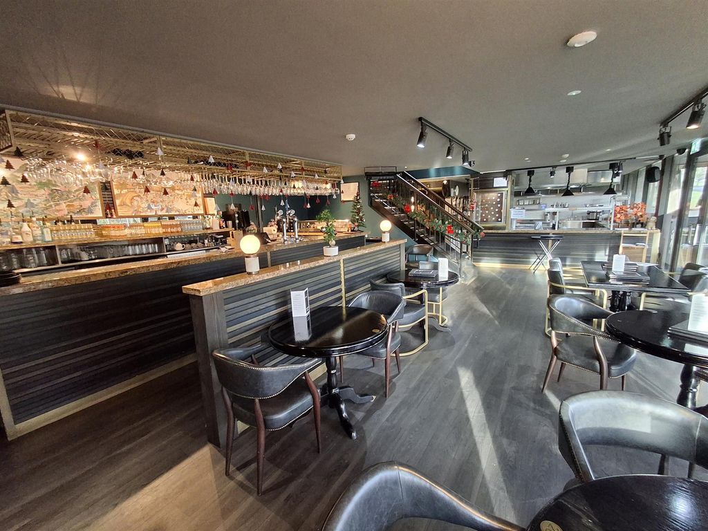 Property photo 1 of 8 Photo 0