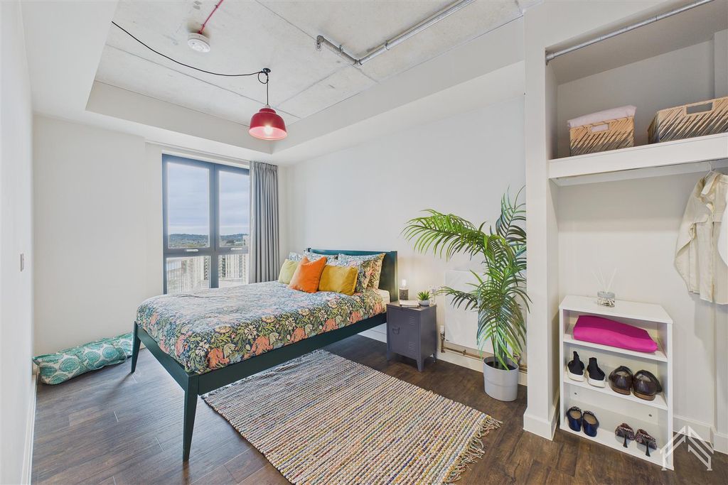 Property photo 3 of 18 3.Jpg