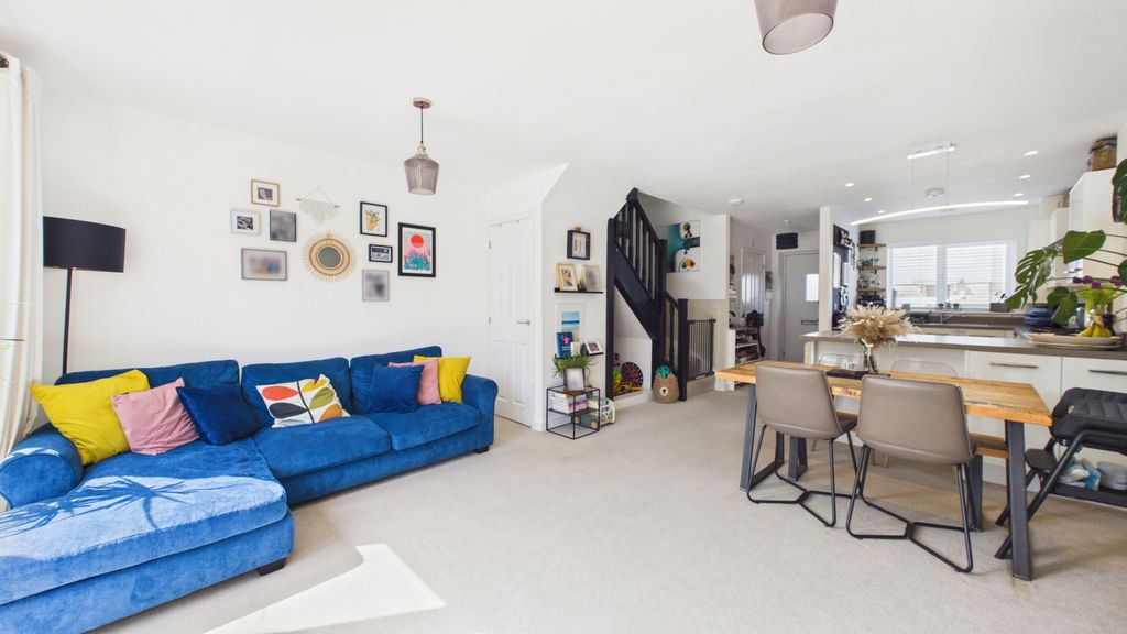 Property photo 2 of 14 Gallery