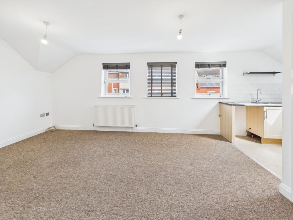 Property photo 2 of 20 Cam01576G0-Pr0367-Still003.Jpg