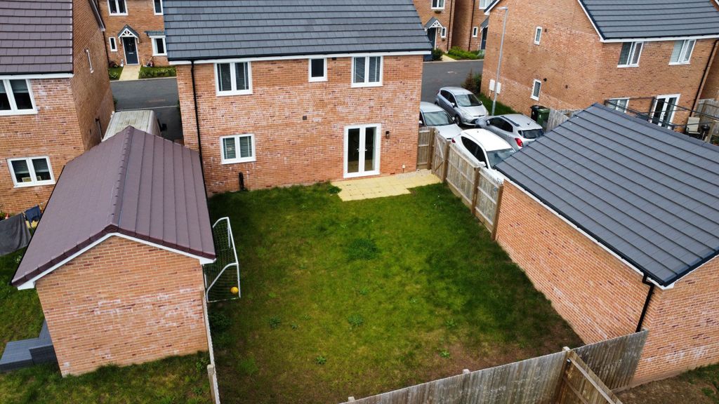 Property photo 2 of 22