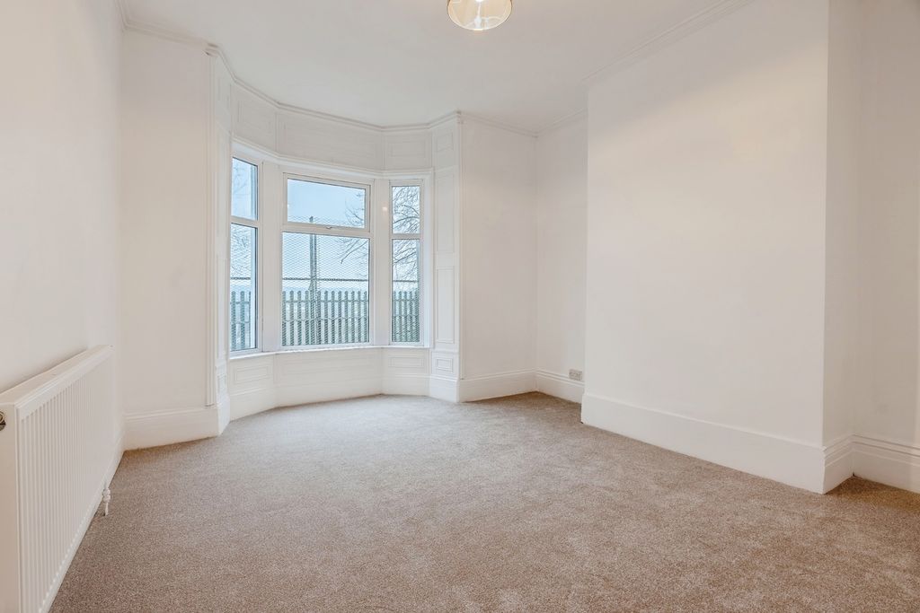 Property photo 2 of 17 Pbox-Img.Jpg