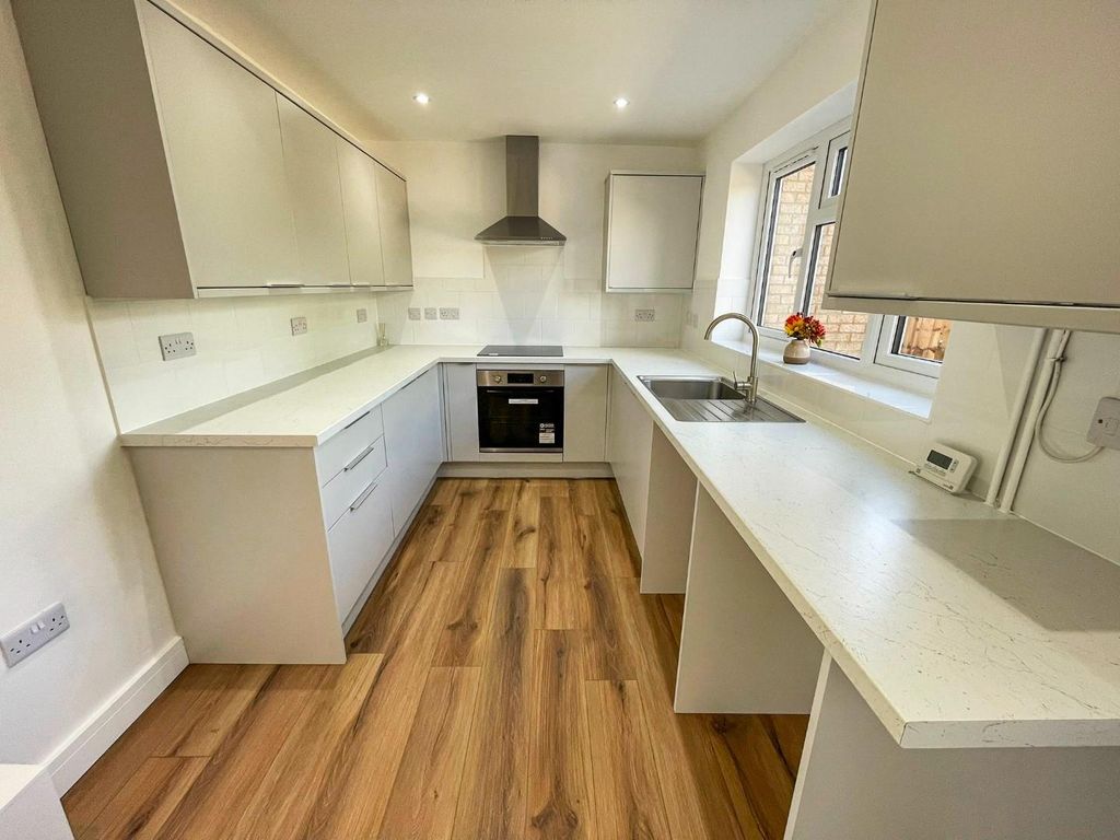 Property photo 2 of 10 Tlc_d3De1Ef9-B357-45c0-911c-c622Ff1ce099_5907Feb.J