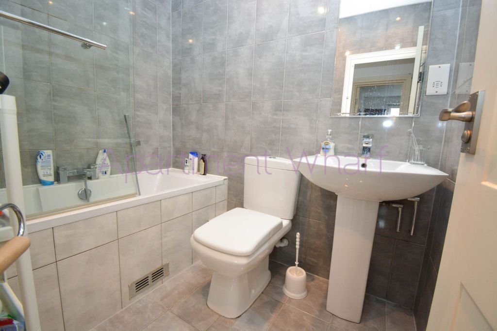 Property photo 2 of 3