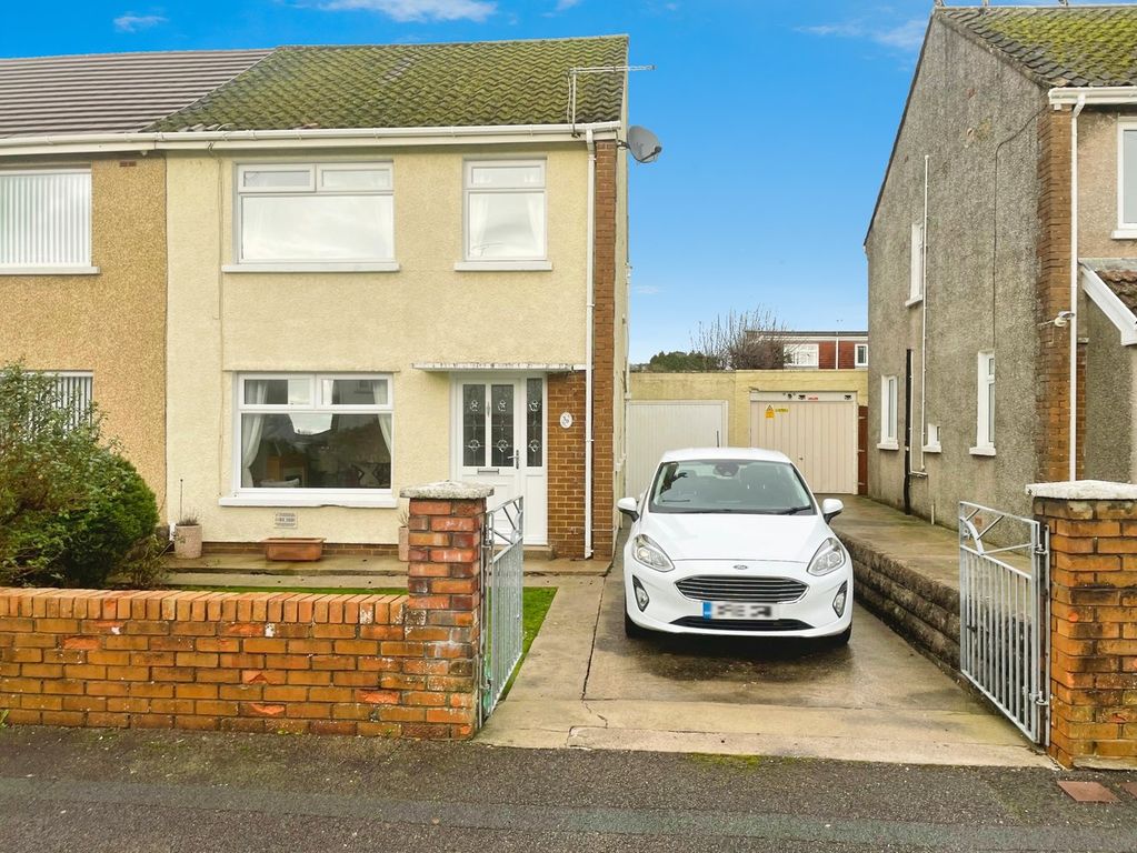 Property photo 1 of 27