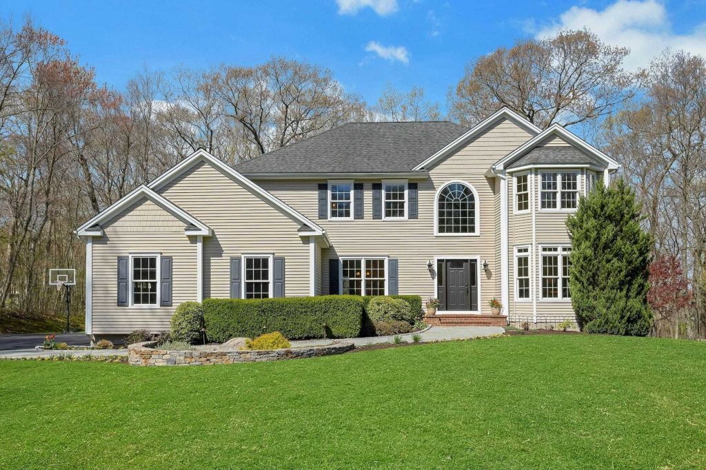 Property photo 1 of 1