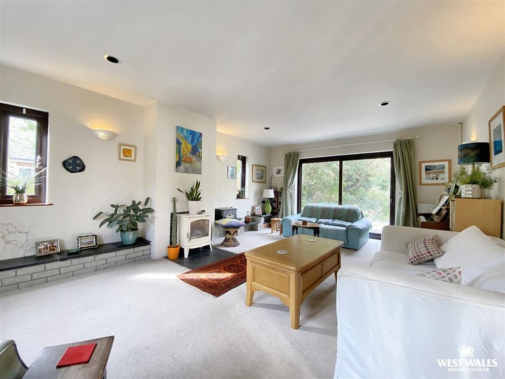 Property photo 3 of 45 Img_0039.Jpg