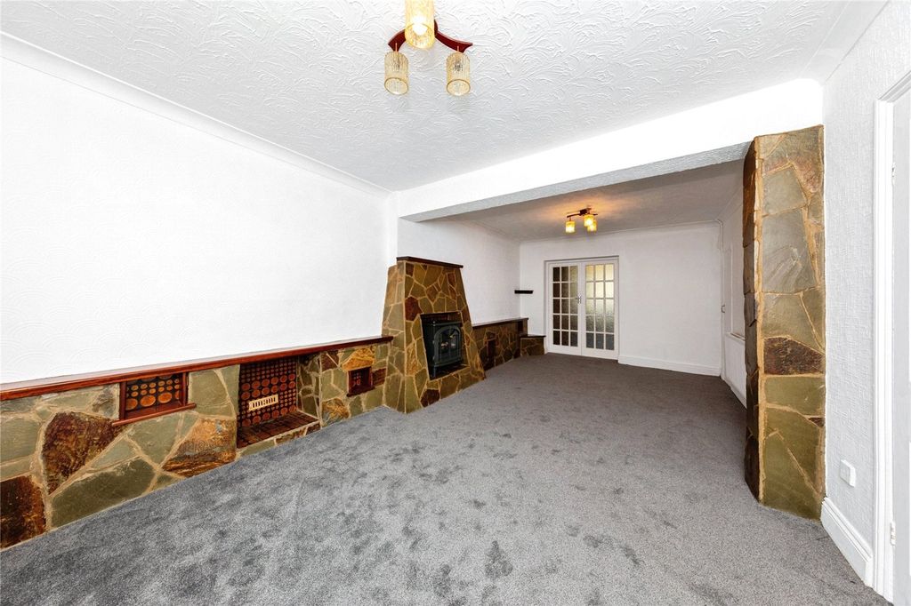 Property photo 3 of 16 Picture No. 10