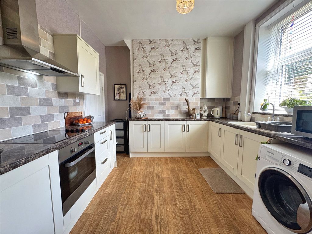Property photo 3 of 15 Kitchen Diner
