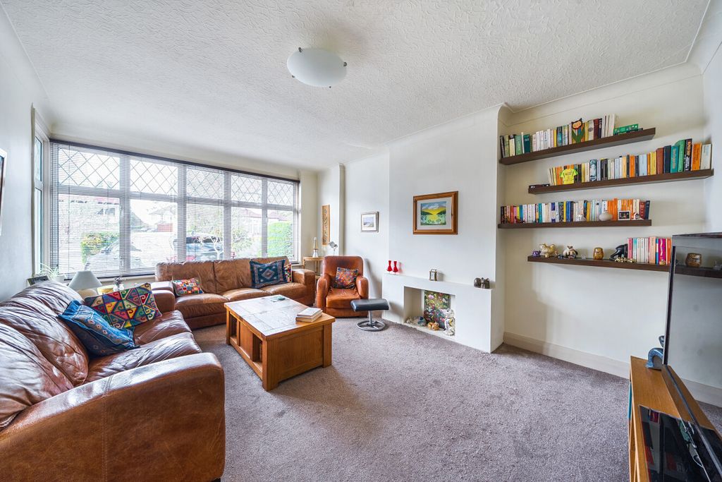 Property photo 3 of 18 1529180-16-6Ac4Fb...