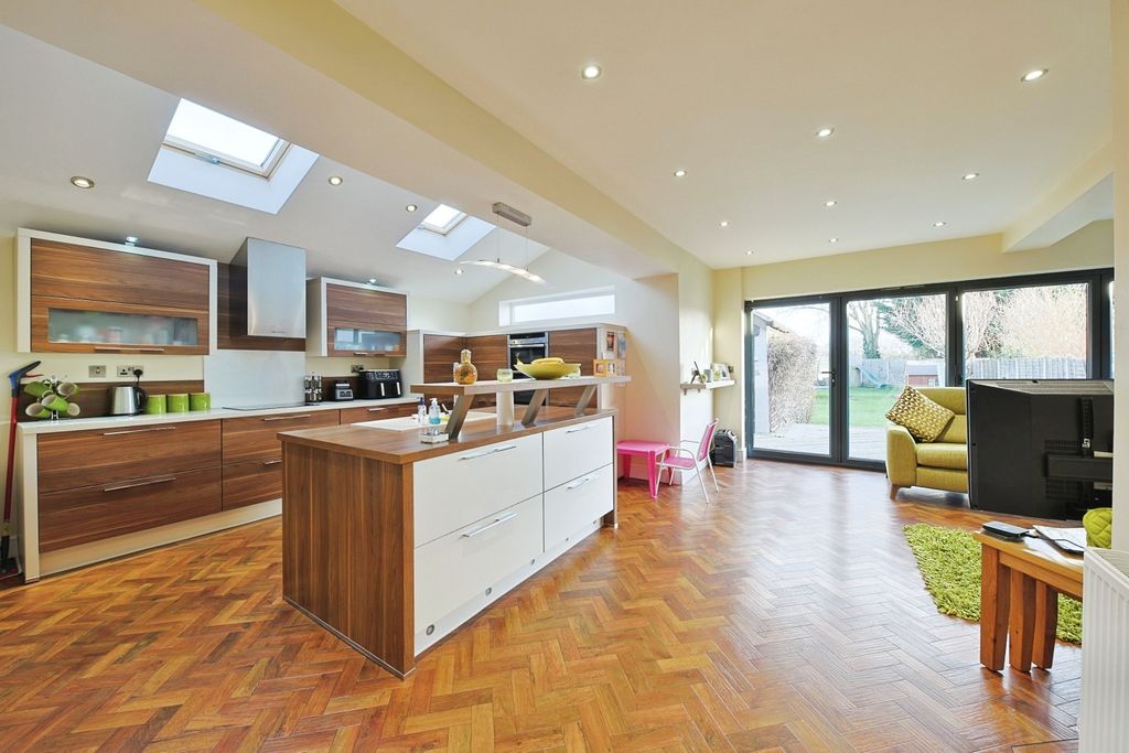 Property photo 3 of 20 4535505