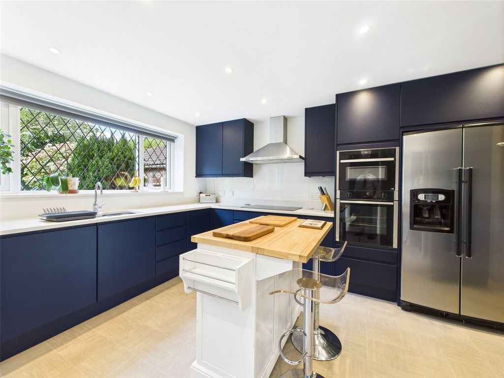 Property photo 2 of 31 Picture No. 08