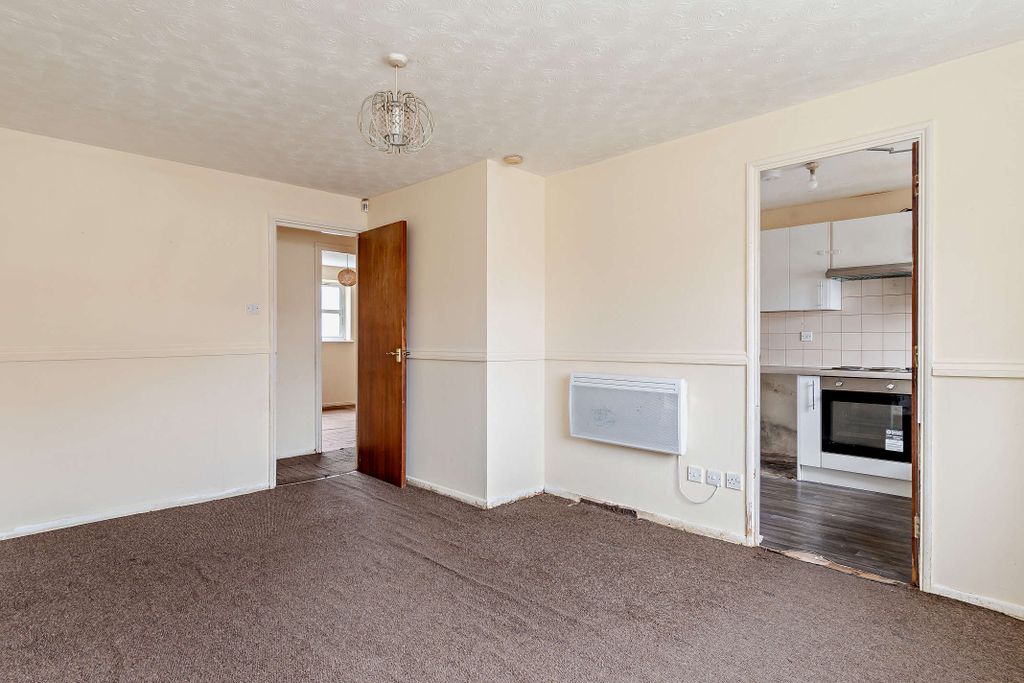 Property photo 3 of 9