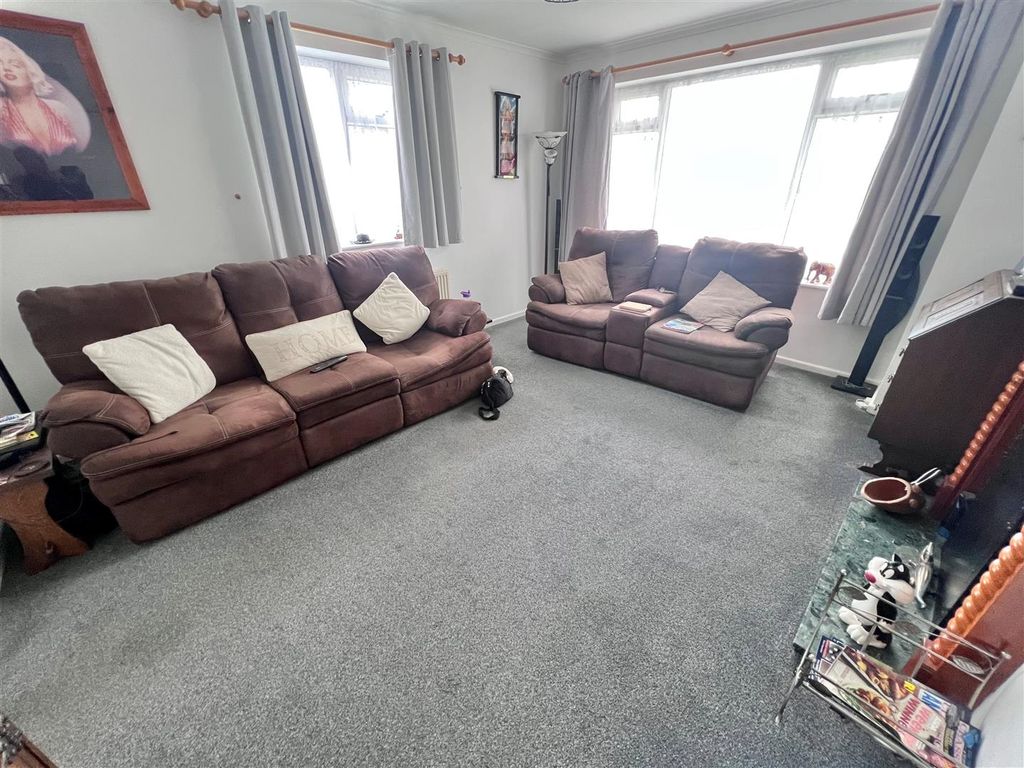 Property photo 3 of 13 Lounge 1.Jpg