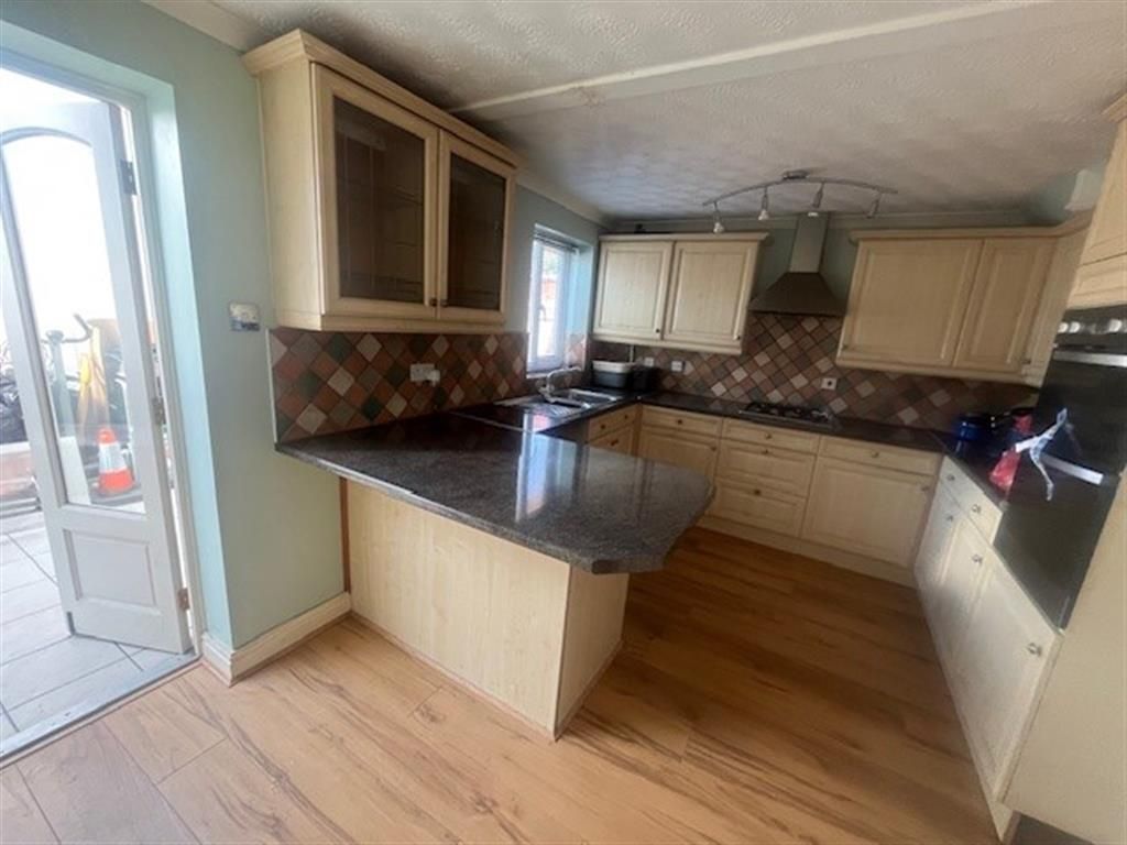 Property photo 2 of 3