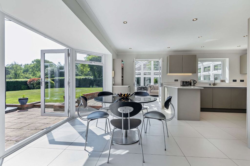 Property photo 2 of 22 Picture 2