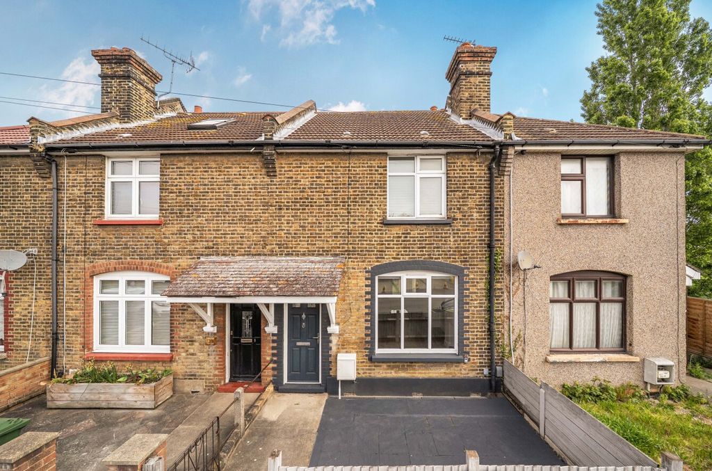 Property photo 1 of 22 Front