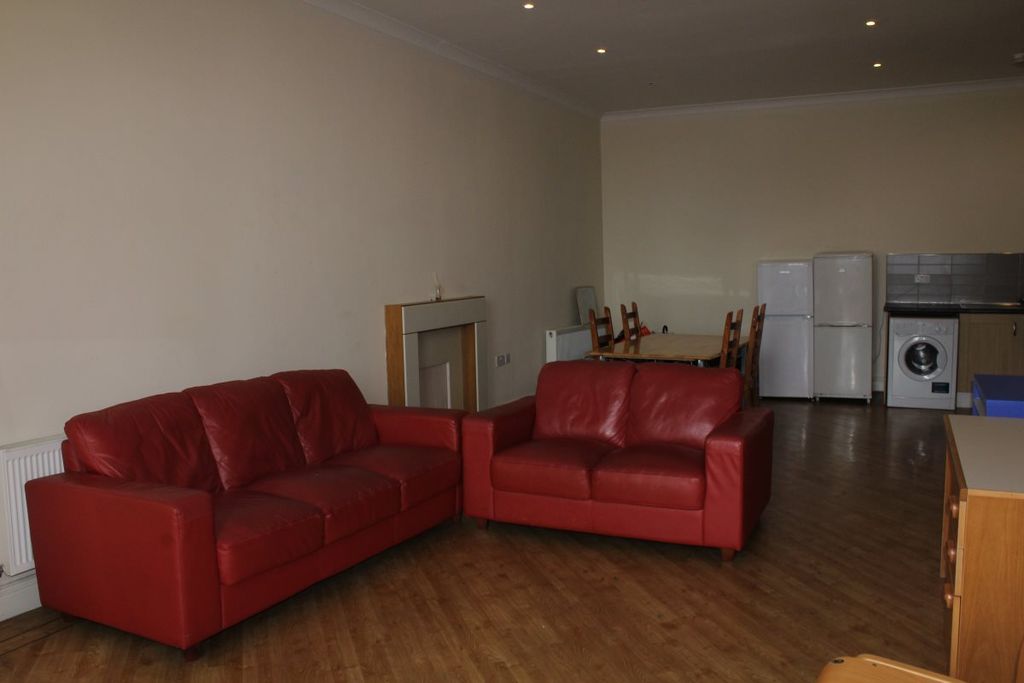 Property photo 2 of 10 Gallery