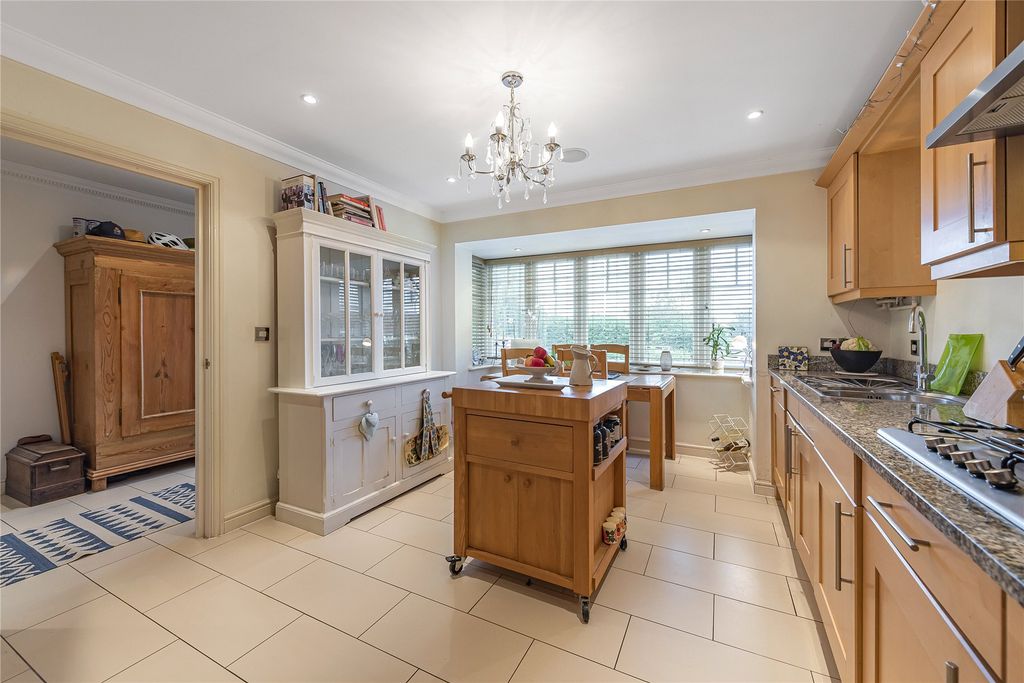 Property photo 2 of 15 Picture No. 29