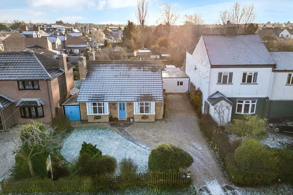 Property photo 2 of 38