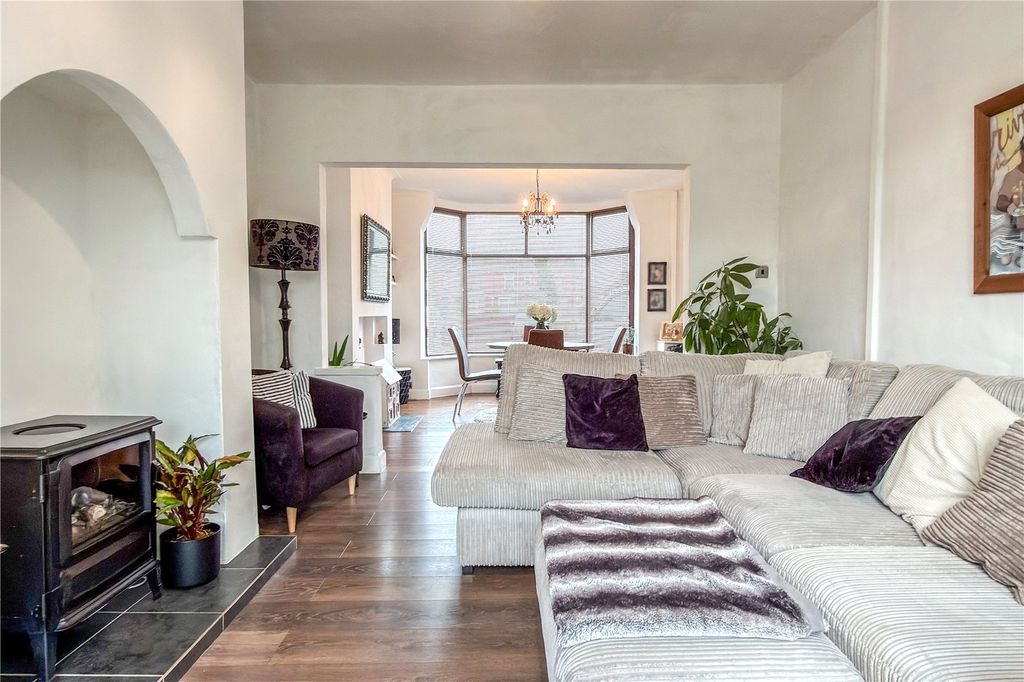 Property photo 3 of 19 Picture No. 15