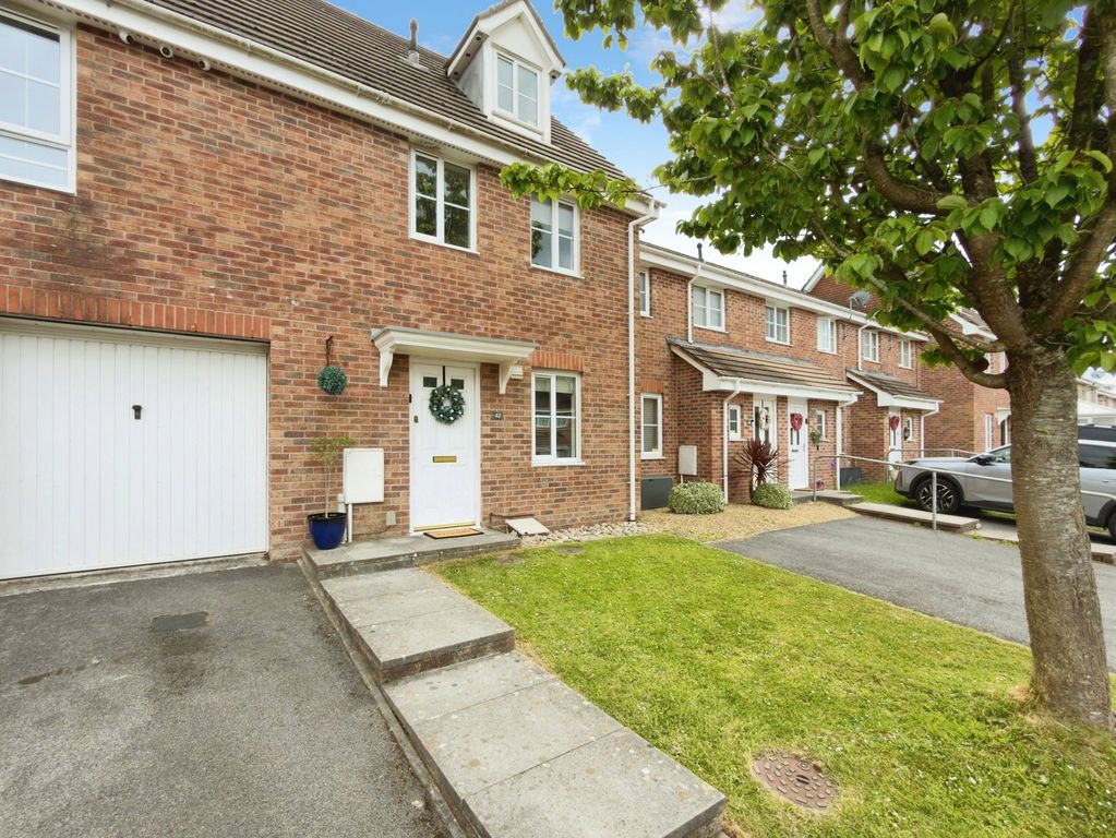 Property photo 1 of 37