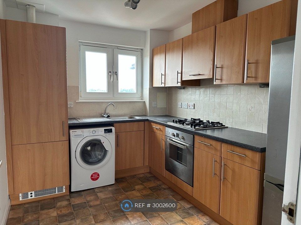 Property photo 2 of 9 Kitchen