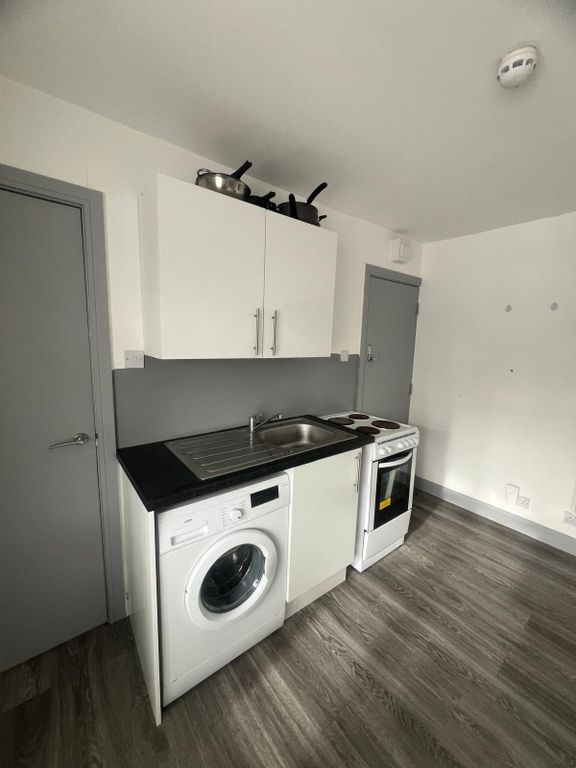 Property photo 2 of 3