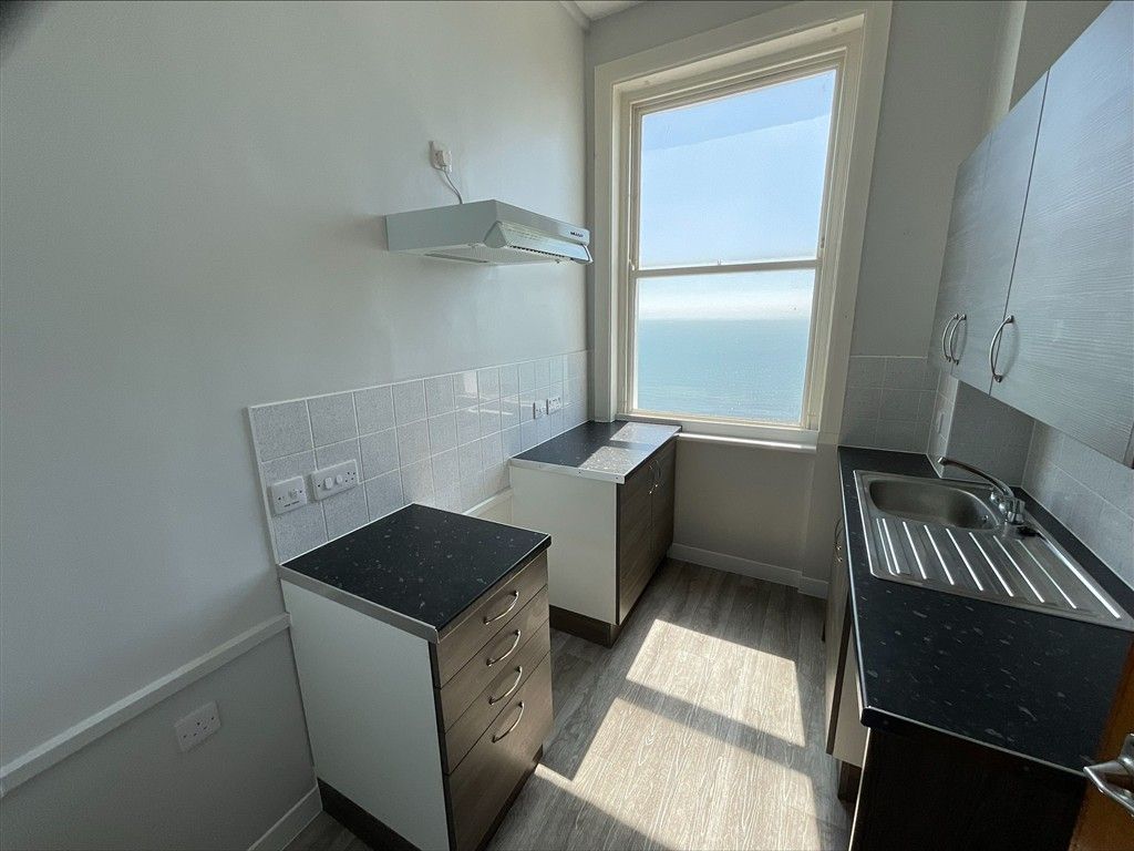 Property photo 3 of 4 Kitchen