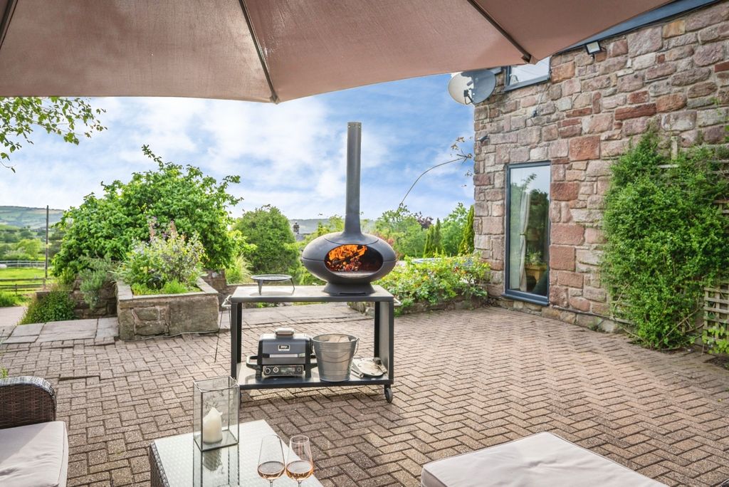 Property photo 3 of 71 Lifestyle