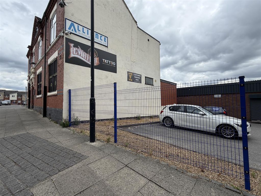 Property photo 2 of 7