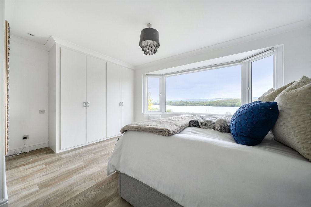 Additional image 10 of 5 bed detached house to rentChesterfield Drive, Sevenoaks, Kent TN13