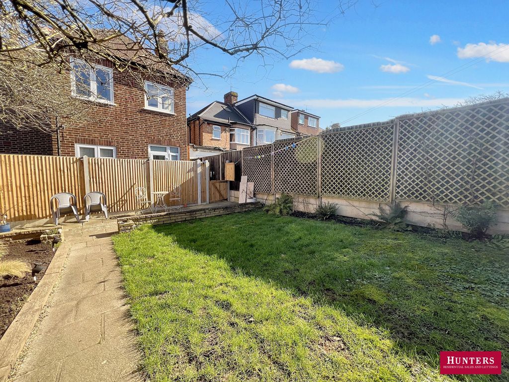 Property photo 2 of 12 Photo 13