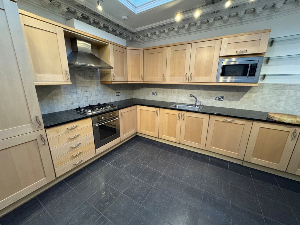 Property photo 3 of 10 Picture No. 09