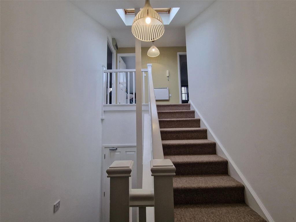 Property photo 3 of 14 Picture No. 10