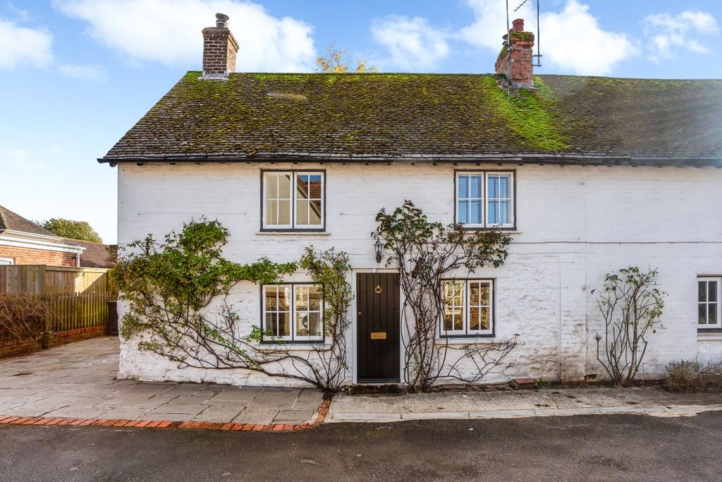 Property photo 2 of 11