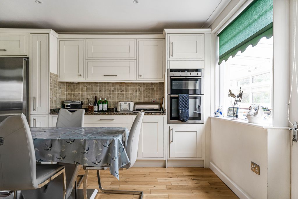 Additional image 18 of 4 bed detached house for saleRidgemount Gardens, Enfield EN2
