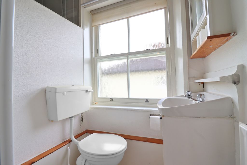 Property photo 3 of 4