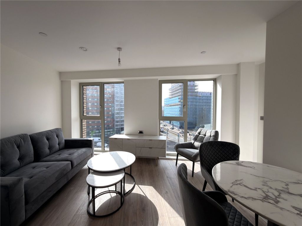 Property photo 3 of 7 Picture No. 06