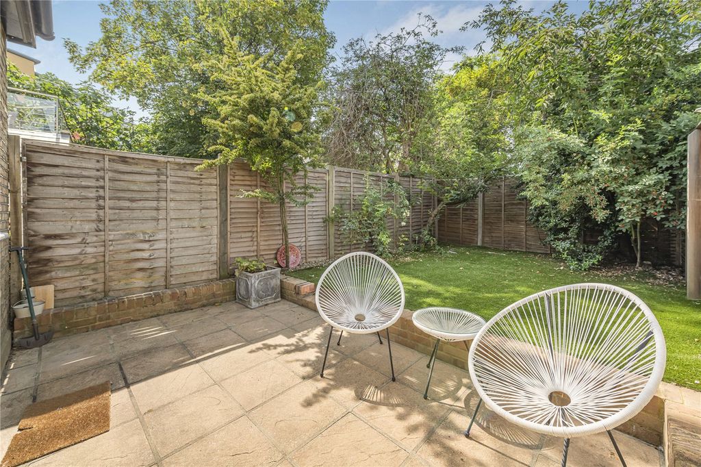 Property photo 2 of 16 Picture No. 08