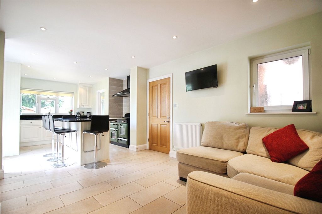 Property photo 3 of 23 Picture No. 06