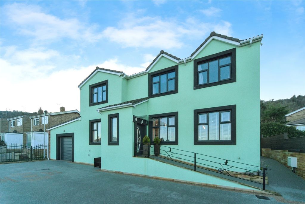 Property photo 1 of 33 Picture No. 40