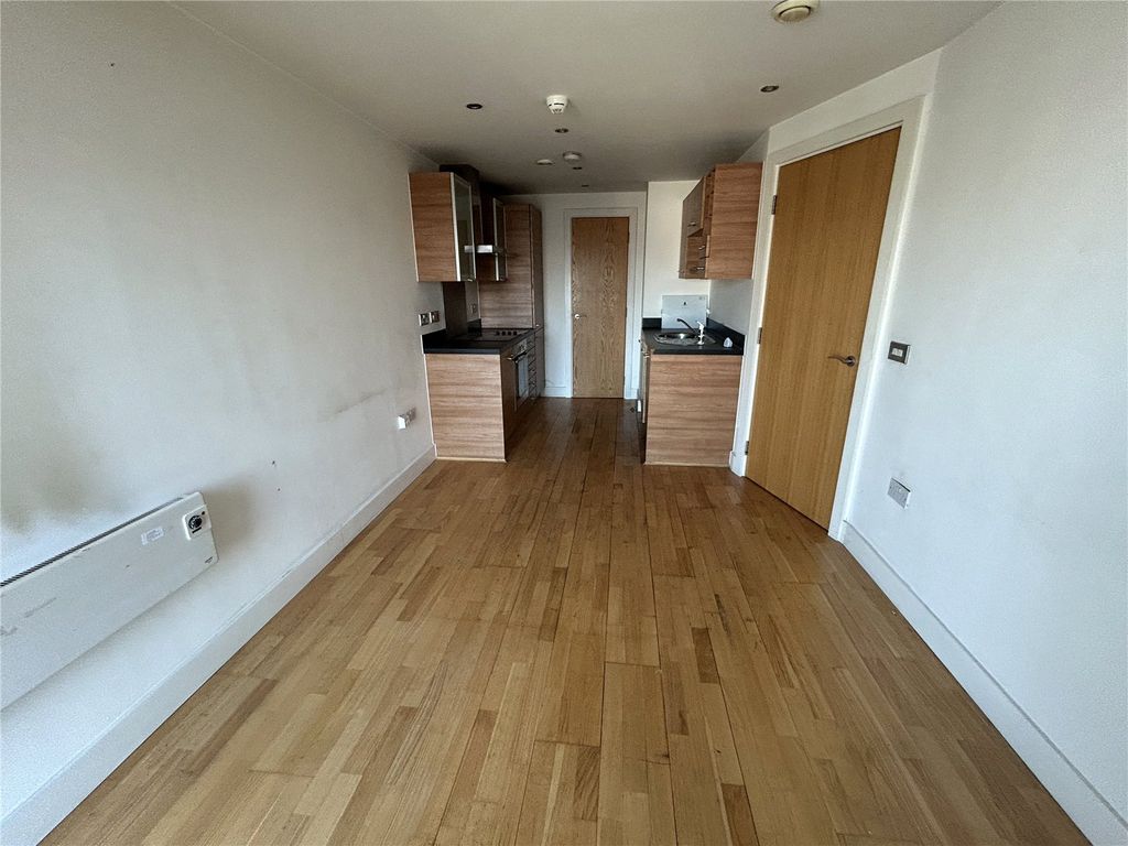 Property photo 3 of 7 Picture No. 09