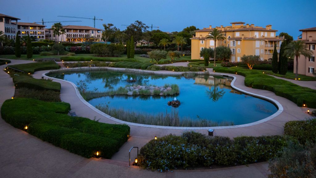 Property photo 3 of 27 68234 Small-5.Jpg