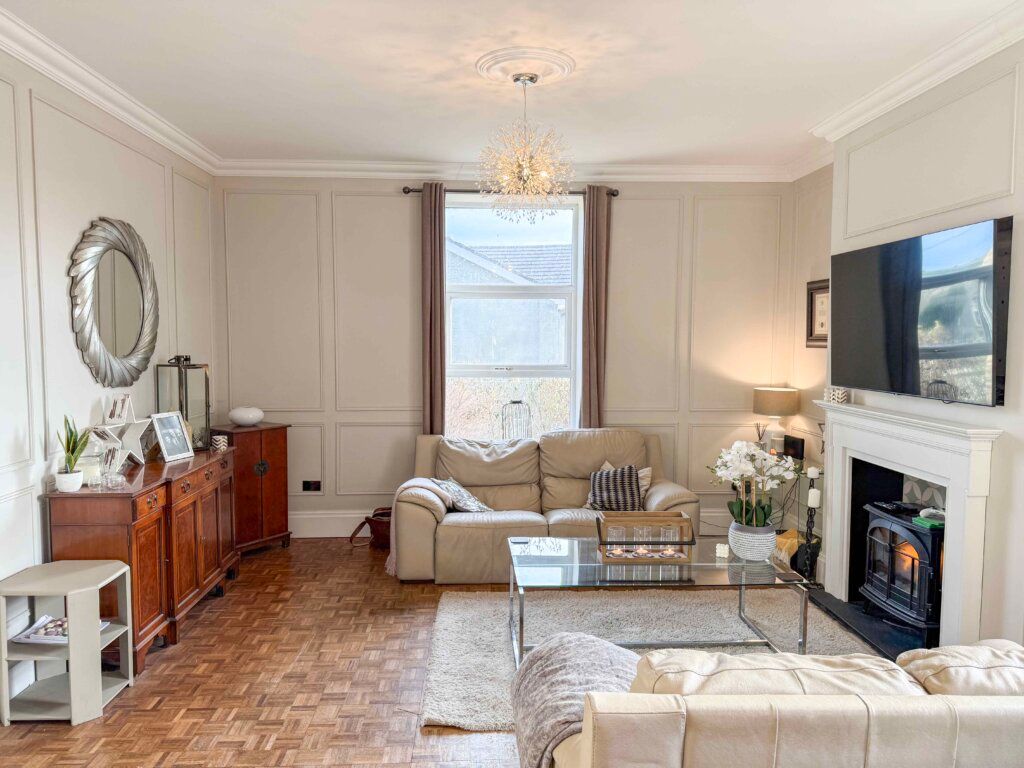 Property photo 1 of 32