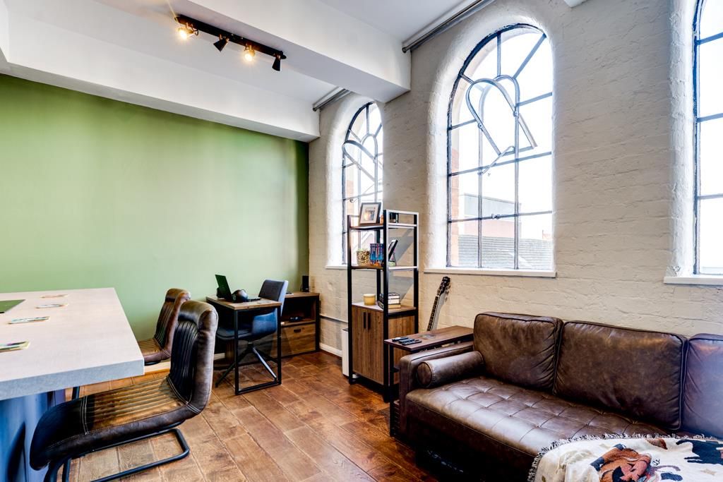 Property photo 3 of 15 18 Green Lane, Kettering-5.Jpg