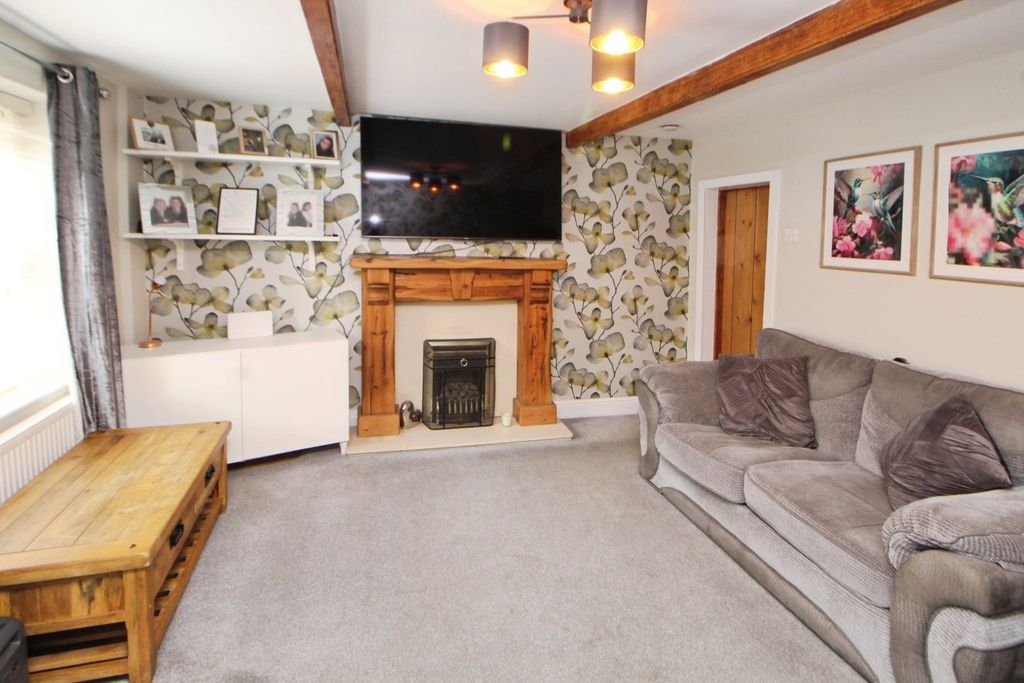 Property photo 2 of 11 Picture No. 02
