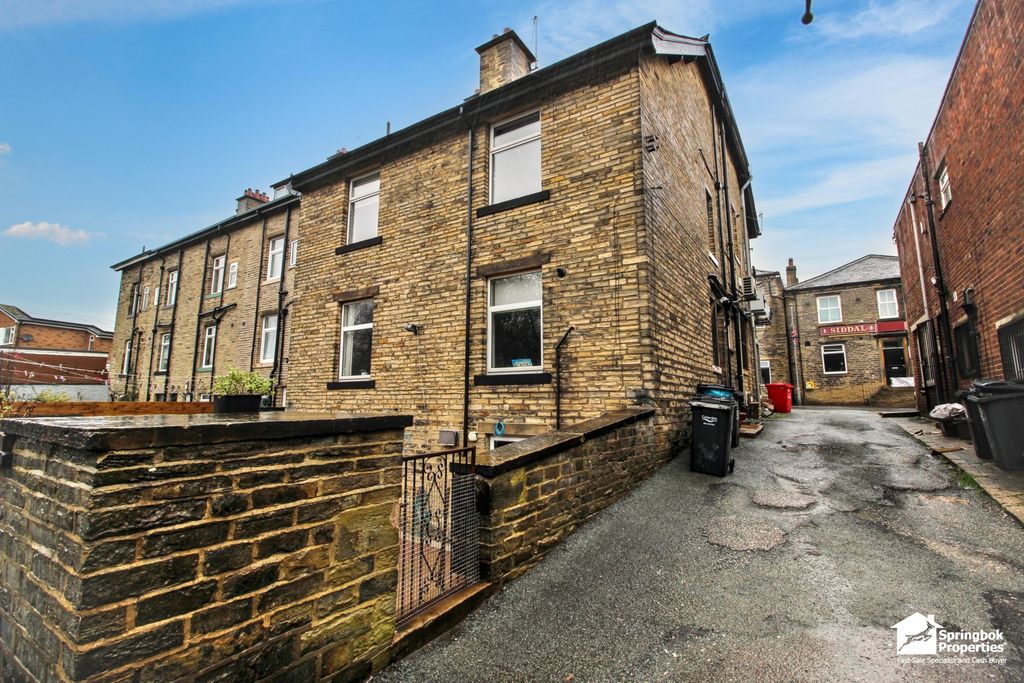 Property photo 1 of 14 Front View