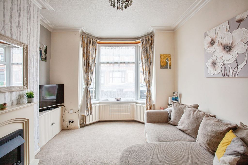 Property photo 2 of 12