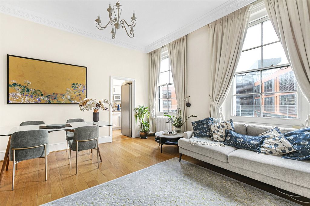 Property photo 1 of 19 Reception